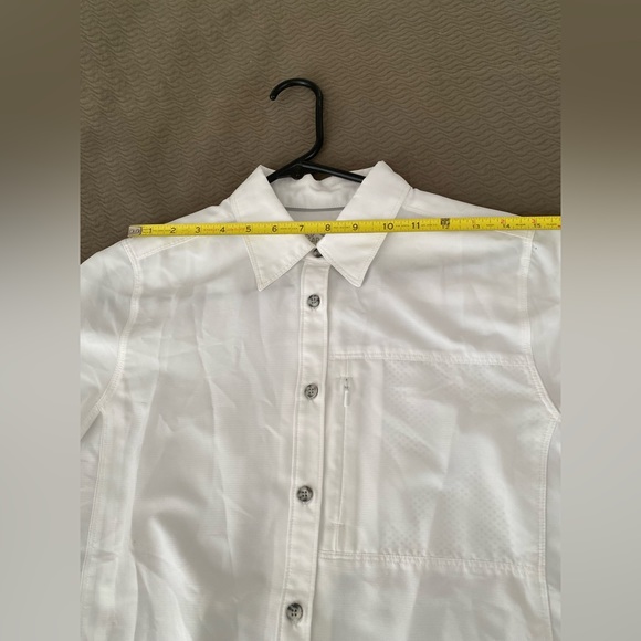 Mountain Hardwear Womens performance shirt vented camping hiking outdoors REI - Picture 16 of 16